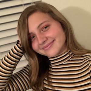 Meet your Posher, Makenzie